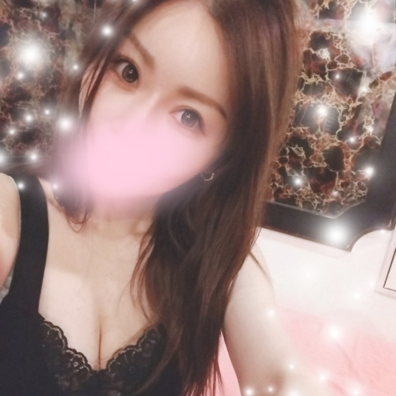 興奮必至の大人の距離感で放たれる妖艶フェロモン！